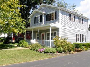 443 S Edson Ave, Lombard, IL 60148