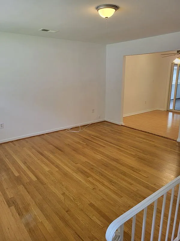 4 bed, 2.0 bath, 1827 sqft, $2,700 — Photo 2