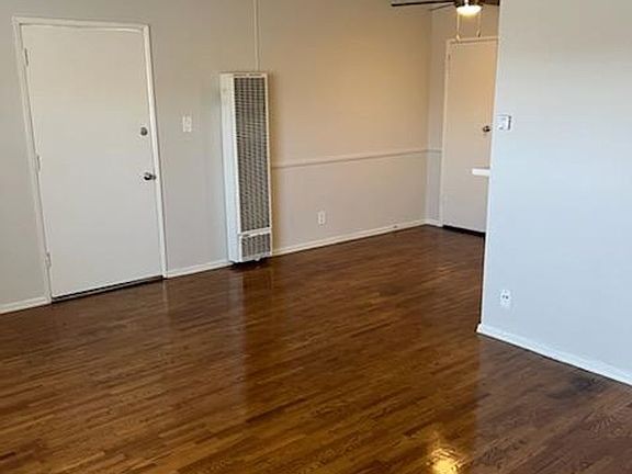 3rd image of 1434 S Orange Dr APT 4