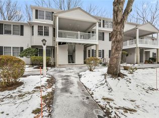 125 Trellis Dr, West Warwick, RI 02893