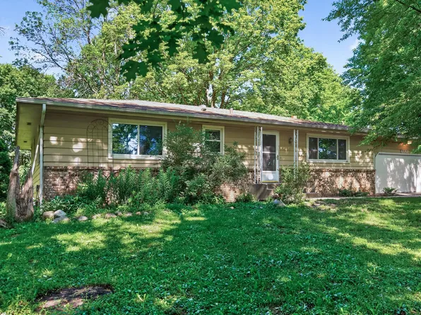 10761 Crow Hassan Park Rd, Hanover, MN 55341