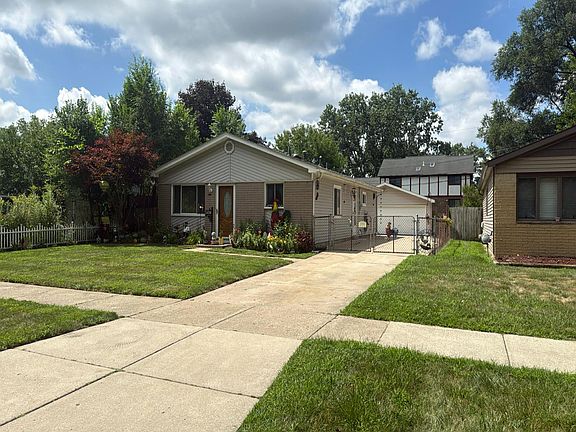 2nd image of 14330 Gage St