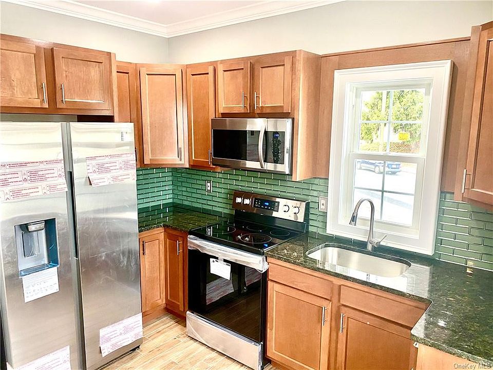 1st image of 26 Courtland St #2R