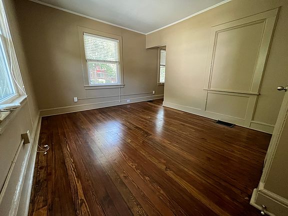 5th image of 7 Dusenbury Pl #2F