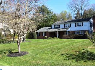 25 Covered Bridge Ln, Newark, DE 19711