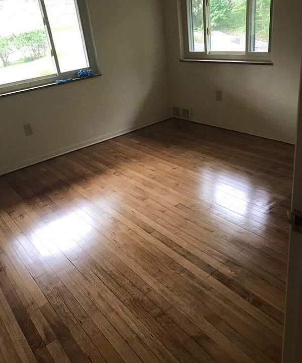 2nd image of 1029 Preston Dr