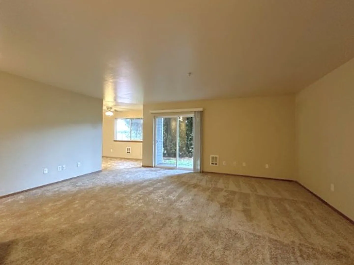 Highland Crest 730 — Photo 1
