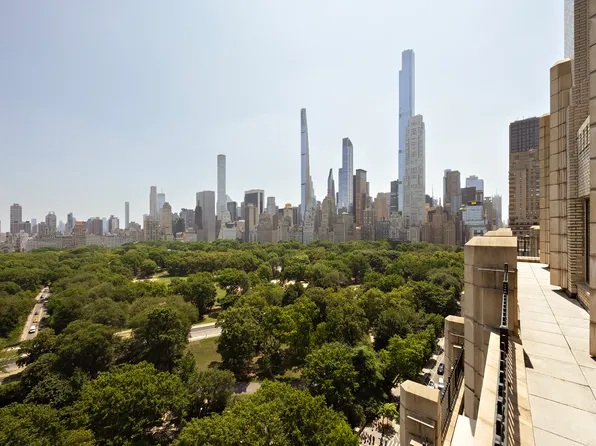 55 Central Park West image 23 of 23