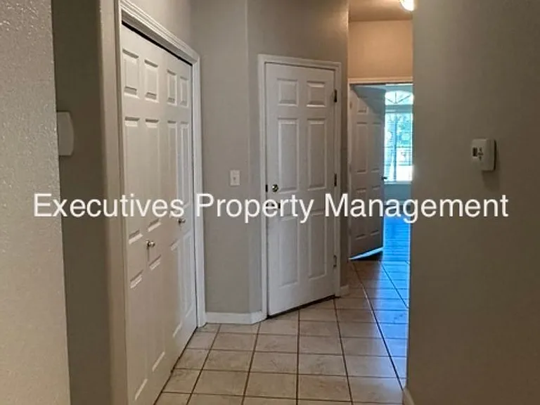 654 Gateway Dr — Photo 7