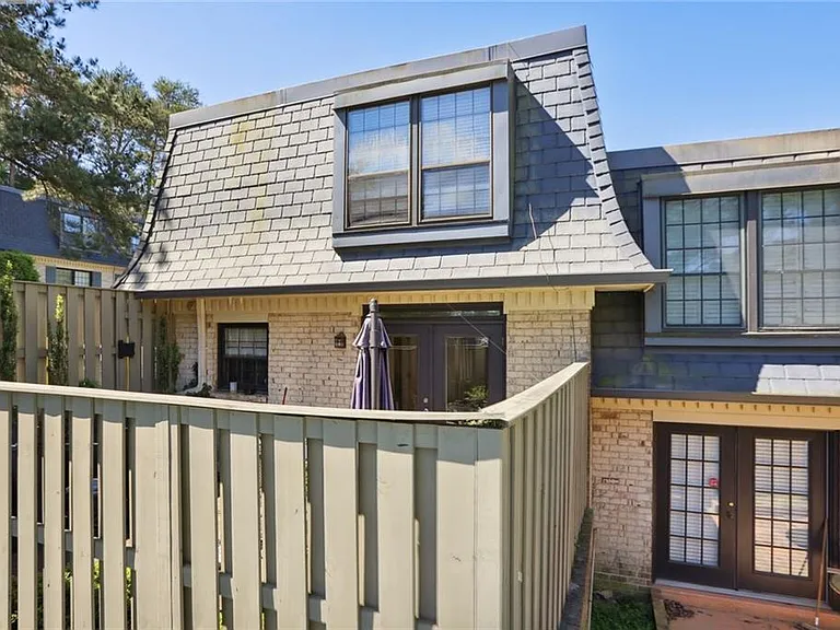 73 La Rue Pl NW — Photo 27