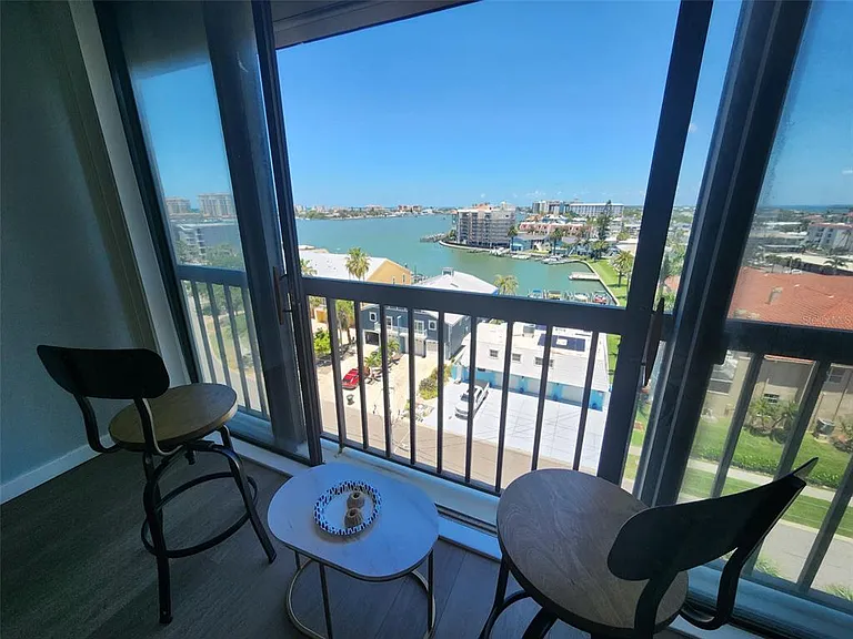 255 Dolphin Point #809 — Photo 11