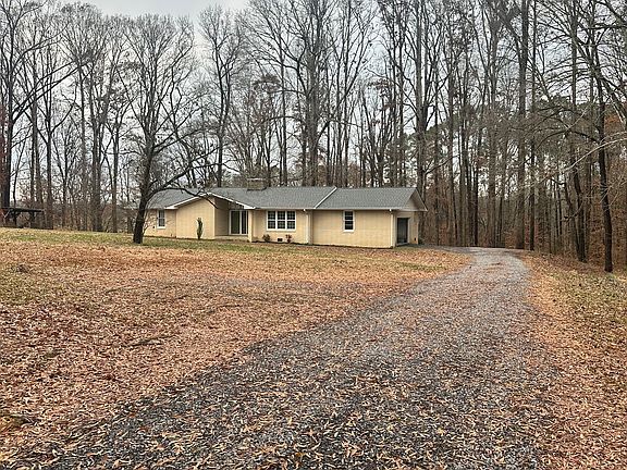 front of house and driveway