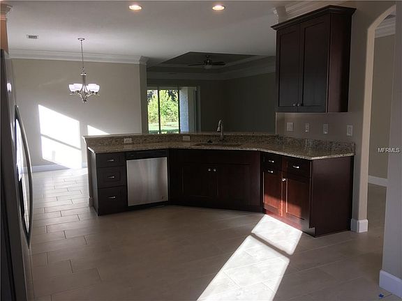 5th image of 178 Park Forest Blvd