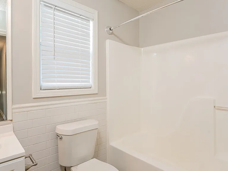 430 Ivy Crest Dr — Photo 15