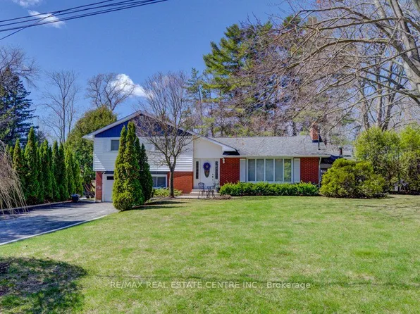 25 Carey St, Hamilton, ON L8B 0L5