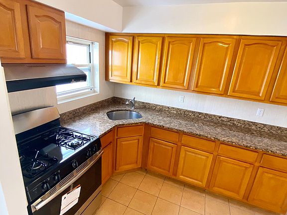 BRAND NEW EVERYTHING.. state of the art stainless steel appliances, granite, deep sink and new cabinets!