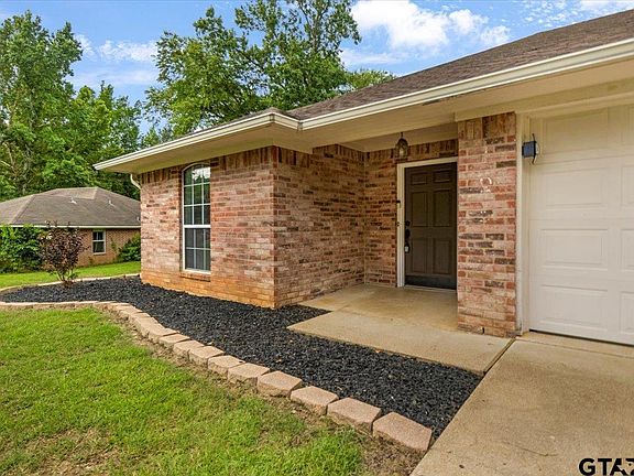 2nd image of 15675 Brittain Ct