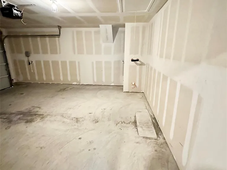 216 Windmill Palm Dr — Photo 27