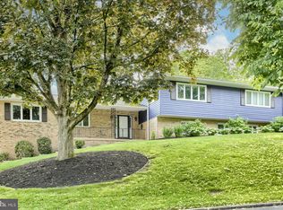 730 Vista Dr, Camp Hill, PA 17011