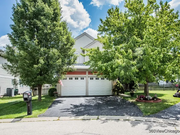 2325 N Lenox Ct, Round Lake Beach, IL 60073