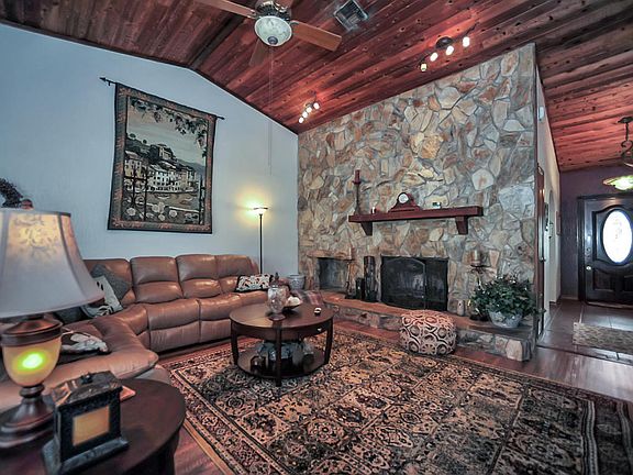 4th image of 275 Cherry Cir
