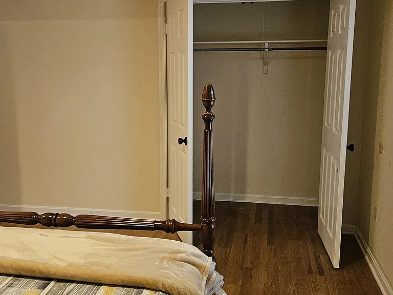10713 Kelley Dr — Photo 8