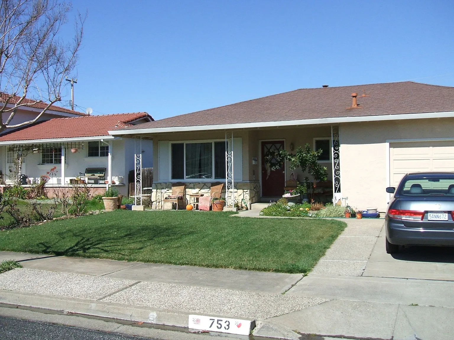 753 Maria Way photo 1