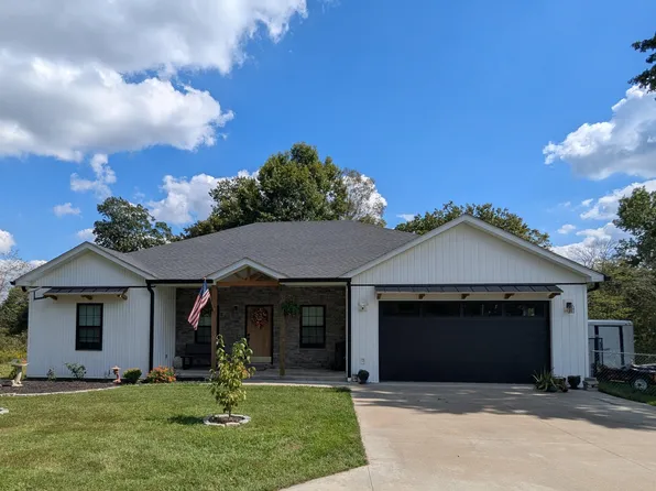 3013 Centerview Rough River Ln, Hudson, KY 40145