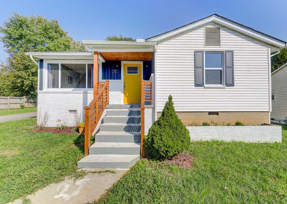 1st image of 2943 Cecil Ave