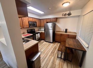 1810 E Blacklidge Dr APT 302, Tucson, AZ 85719