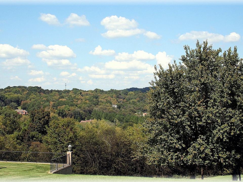 2nd image of 1009-12 Stones Ct Lot 25