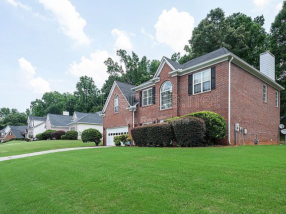 2nd image of 1540 Hampton Hollow Dr