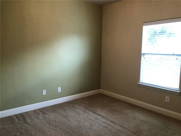 2684 Salorn Way — Photo 12