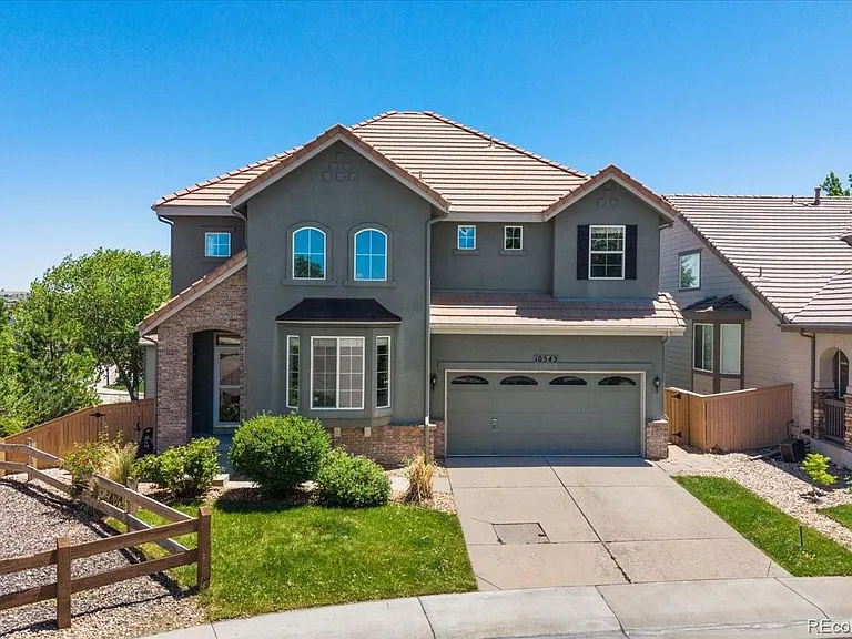 10543 Laurelglen Cir — Photo 1