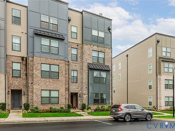 3rd image of 2673 Saint Elias Dr #A