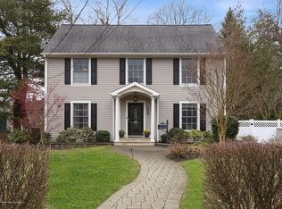 490 River Rd, Fair Haven, NJ 07704