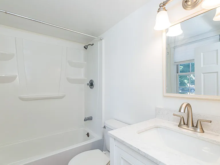 273 Maplewood Ave #1 — Photo 19