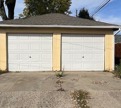 2nd image of 1682 Hearthstone Dr