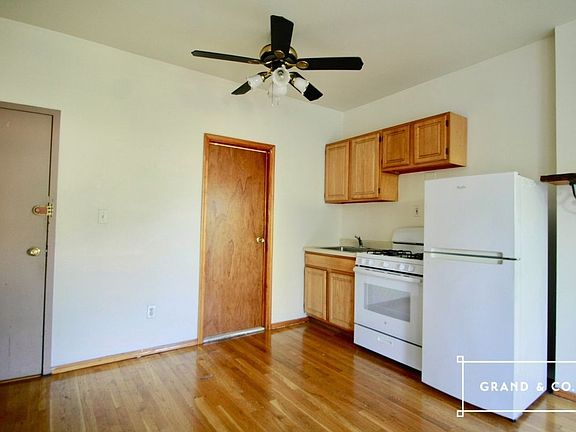 4th image of 649 Manhattan Ave #3L