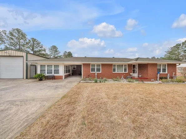 905 Barbara Cir, Moultrie, GA 31768
