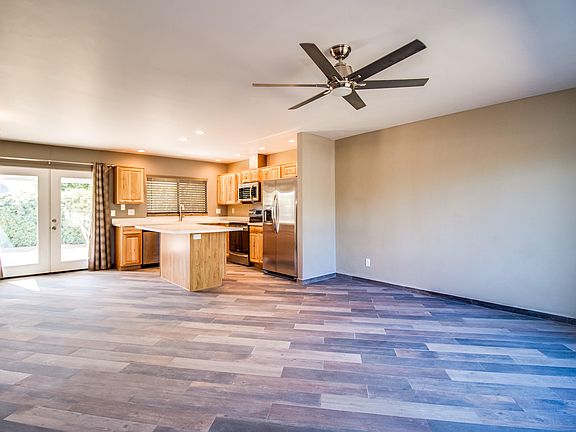 5th image of 2521 E Louise Dr