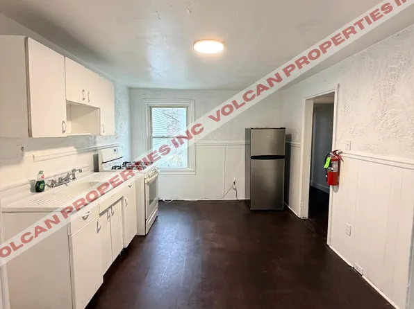 695 Pearl St #2, Easton, PA 18042