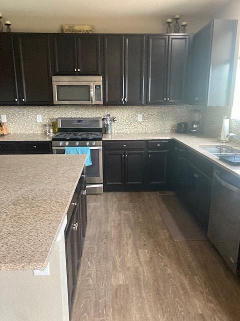 1st image of 3335 Hawthorne Ln