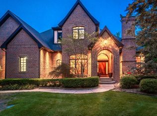 9 Ridgemor Dr, Ann Arbor, MI 48103