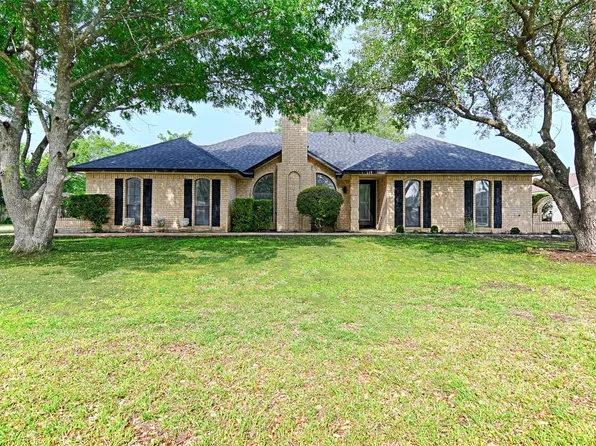 117 Lassetter Dr, Red Oak, TX 75154