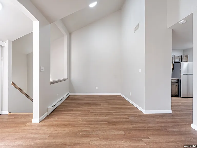 8827-8865 W Appleton Ave — Photo 3