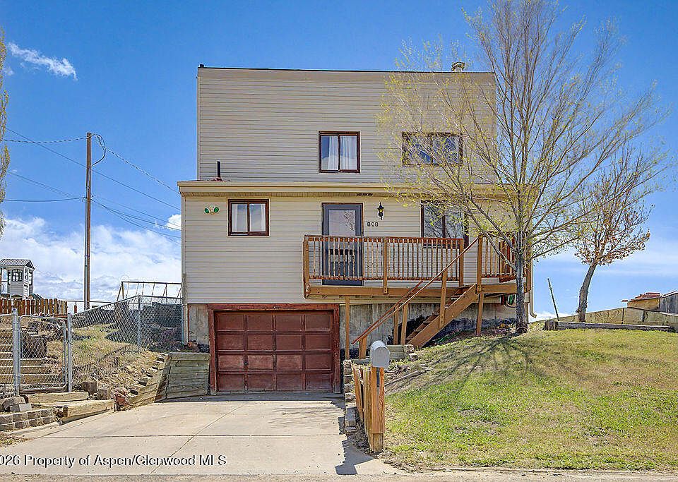 1st image of 808 Fairway Blvd