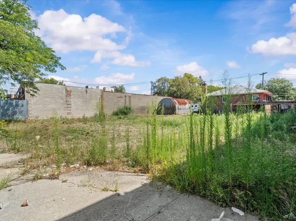 1344 East 64th Street image 17 of 27