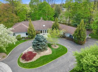 4 Mohican Trl, Scarsdale, NY 10583