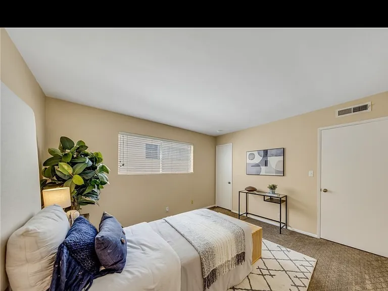 837 Magnolia Ave #11 — Photo 21